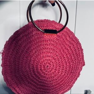 Woven pink purse 👄